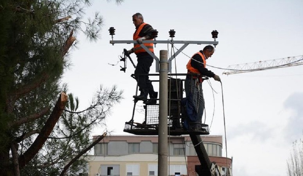 OSHEE njofton, disa zona te Tiranes pa energji ne datat 20-25 nentor